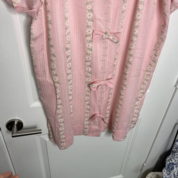 VTG 60s-70s Coat House Dress Women Large Pink White Daisies Robe Mrs Maisel - Picture 9 of 10